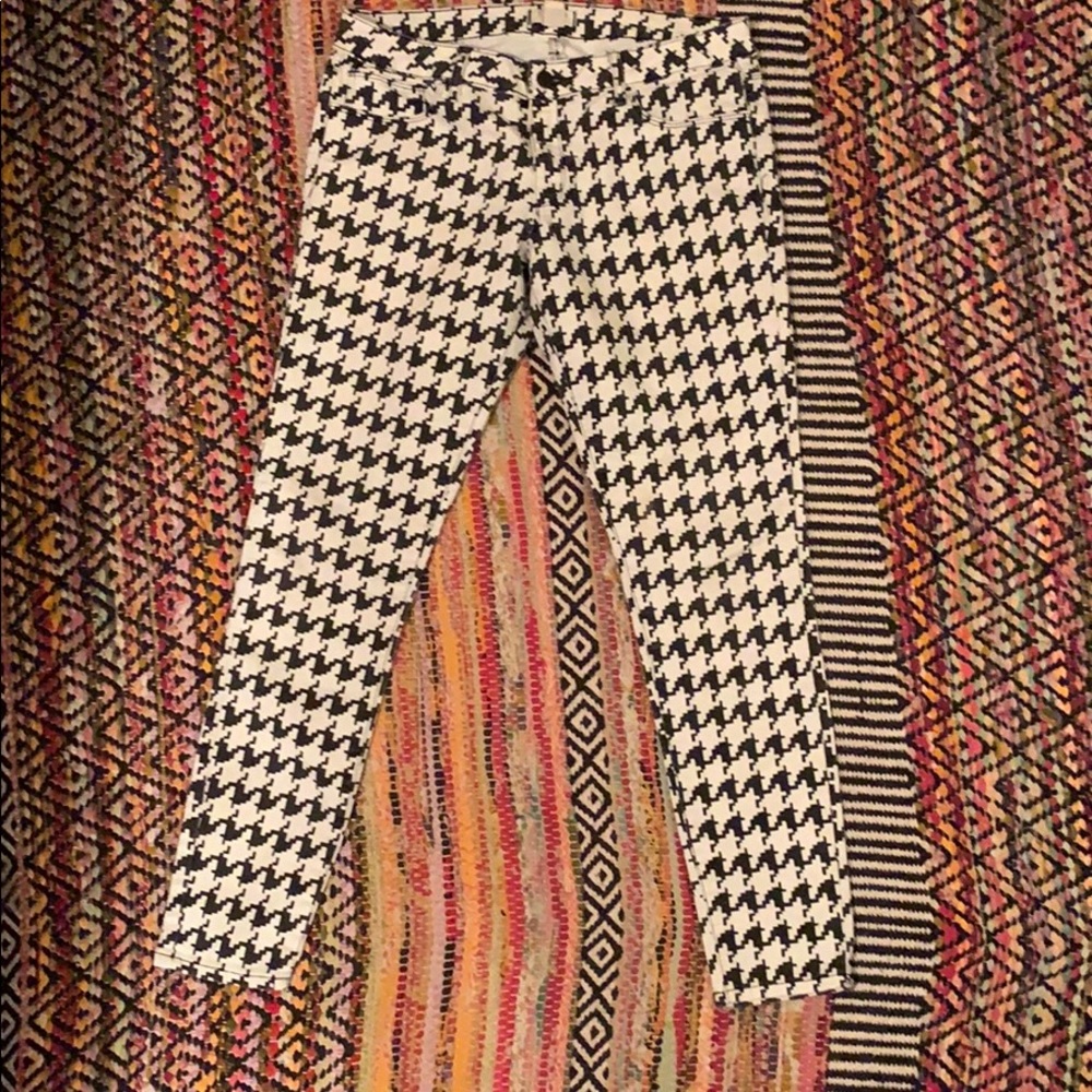 Forever 21 Graphic Skinny Jeans